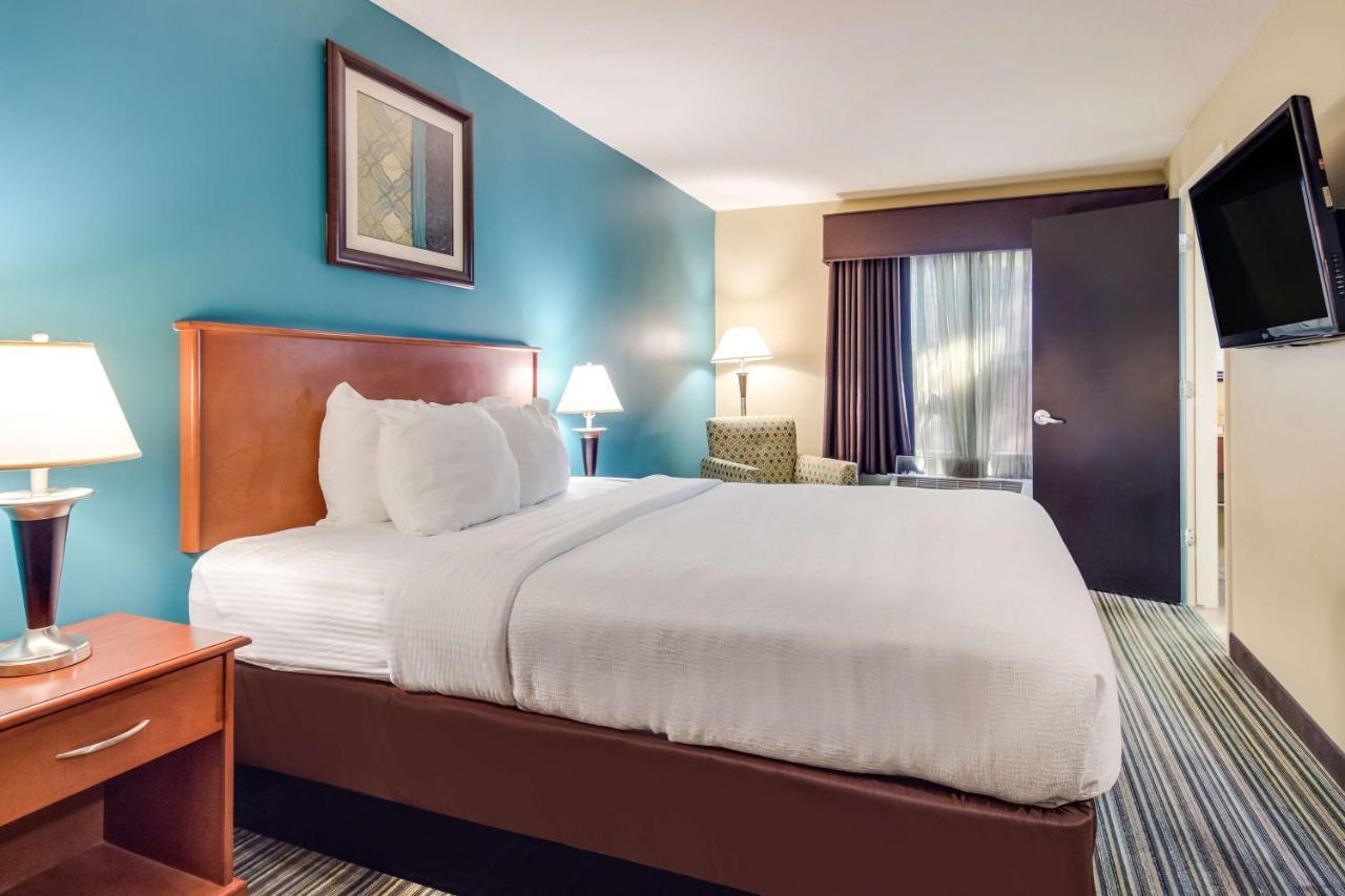 Best Western Plus Traverse City Bagian luar foto