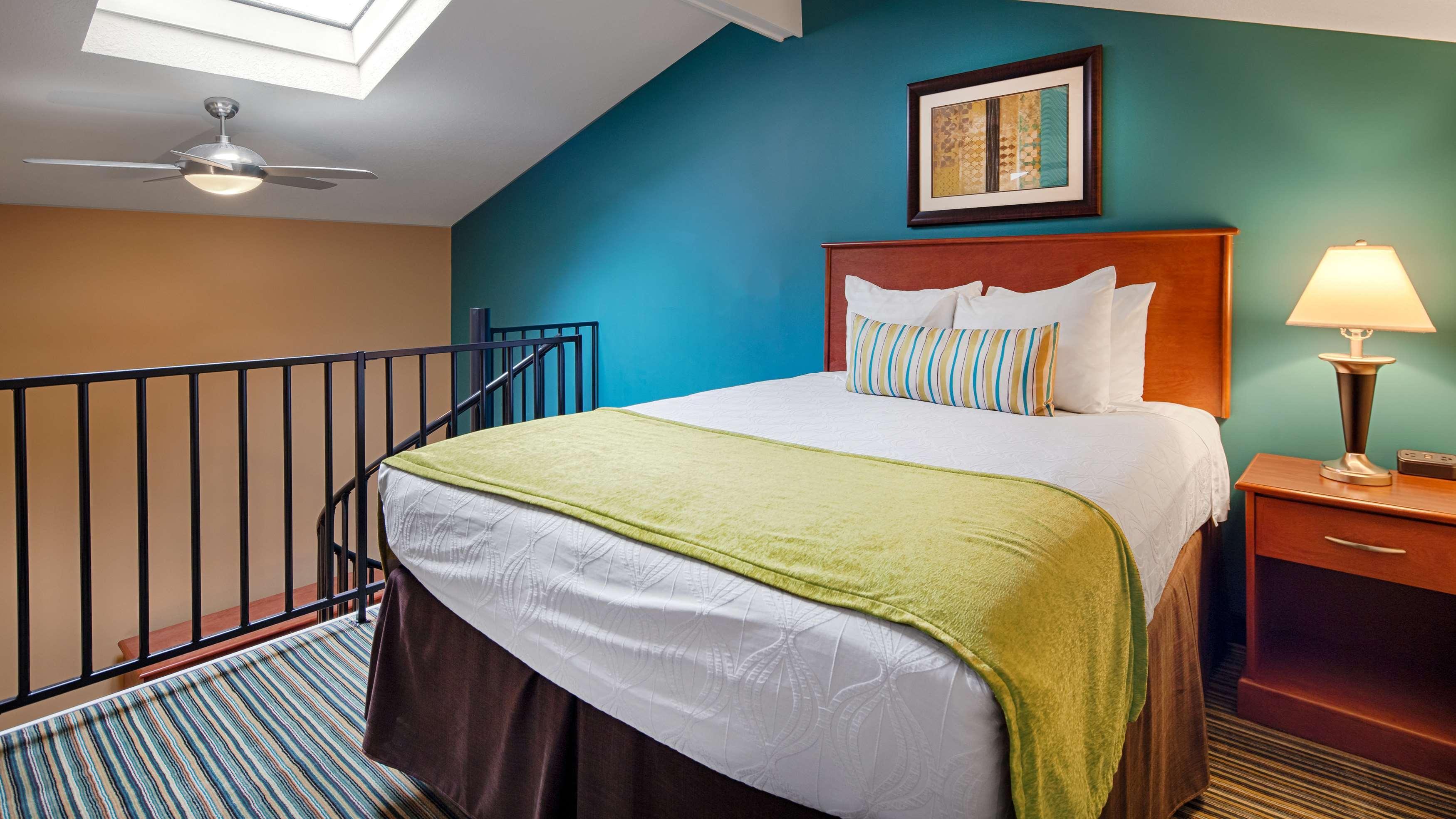 Best Western Plus Traverse City Bagian luar foto
