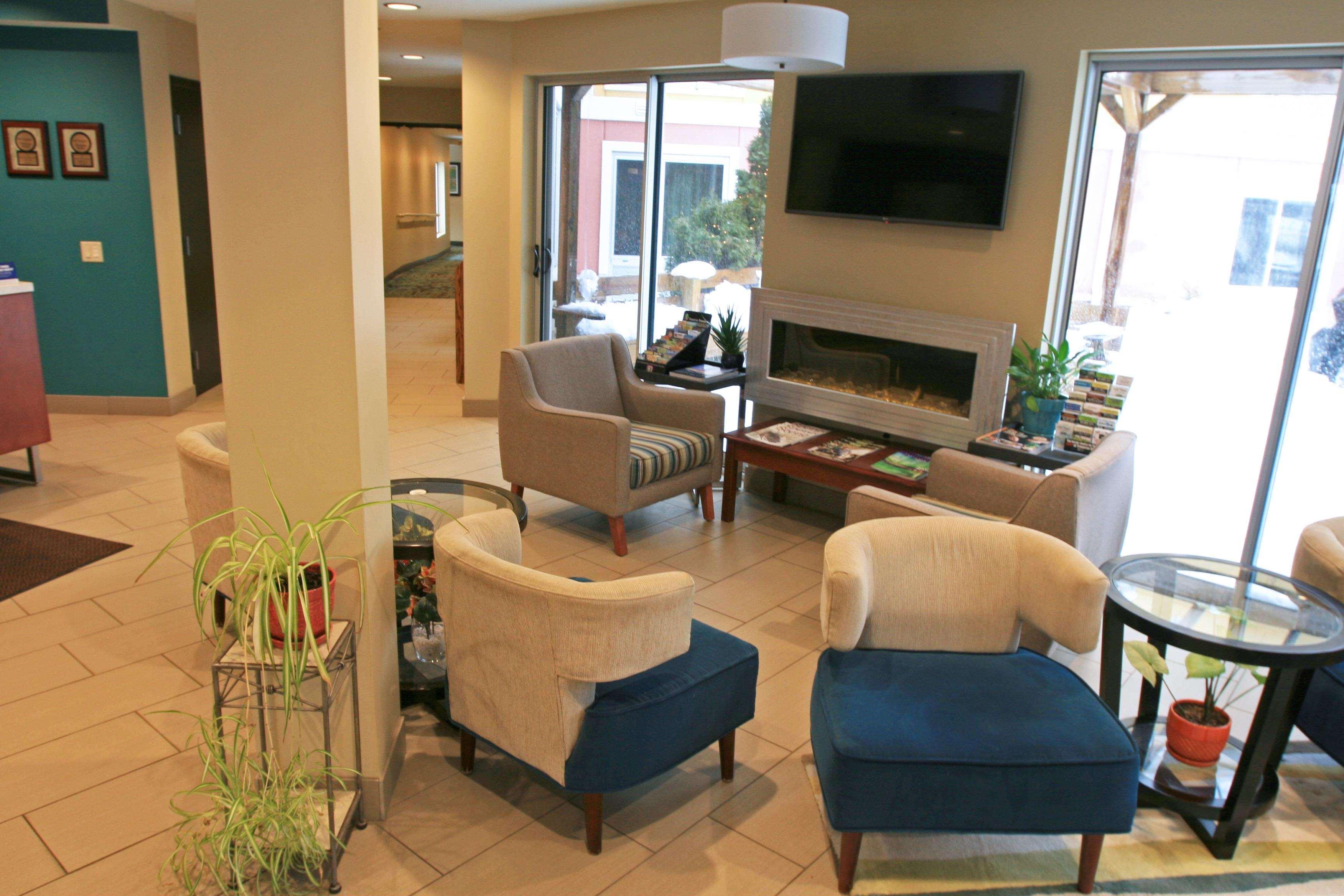 Best Western Plus Traverse City Bagian luar foto