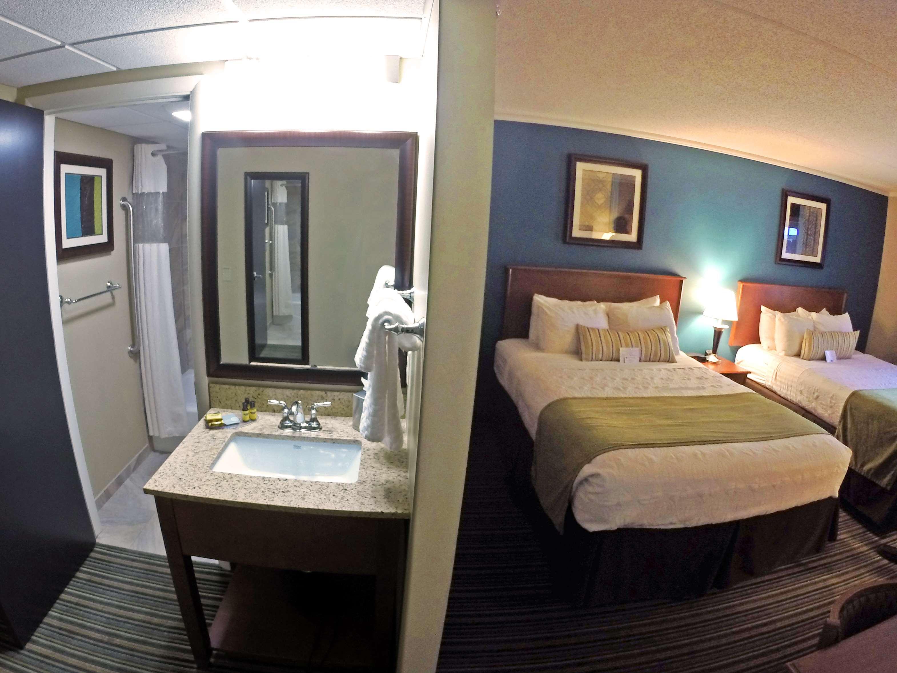Best Western Plus Traverse City Bagian luar foto