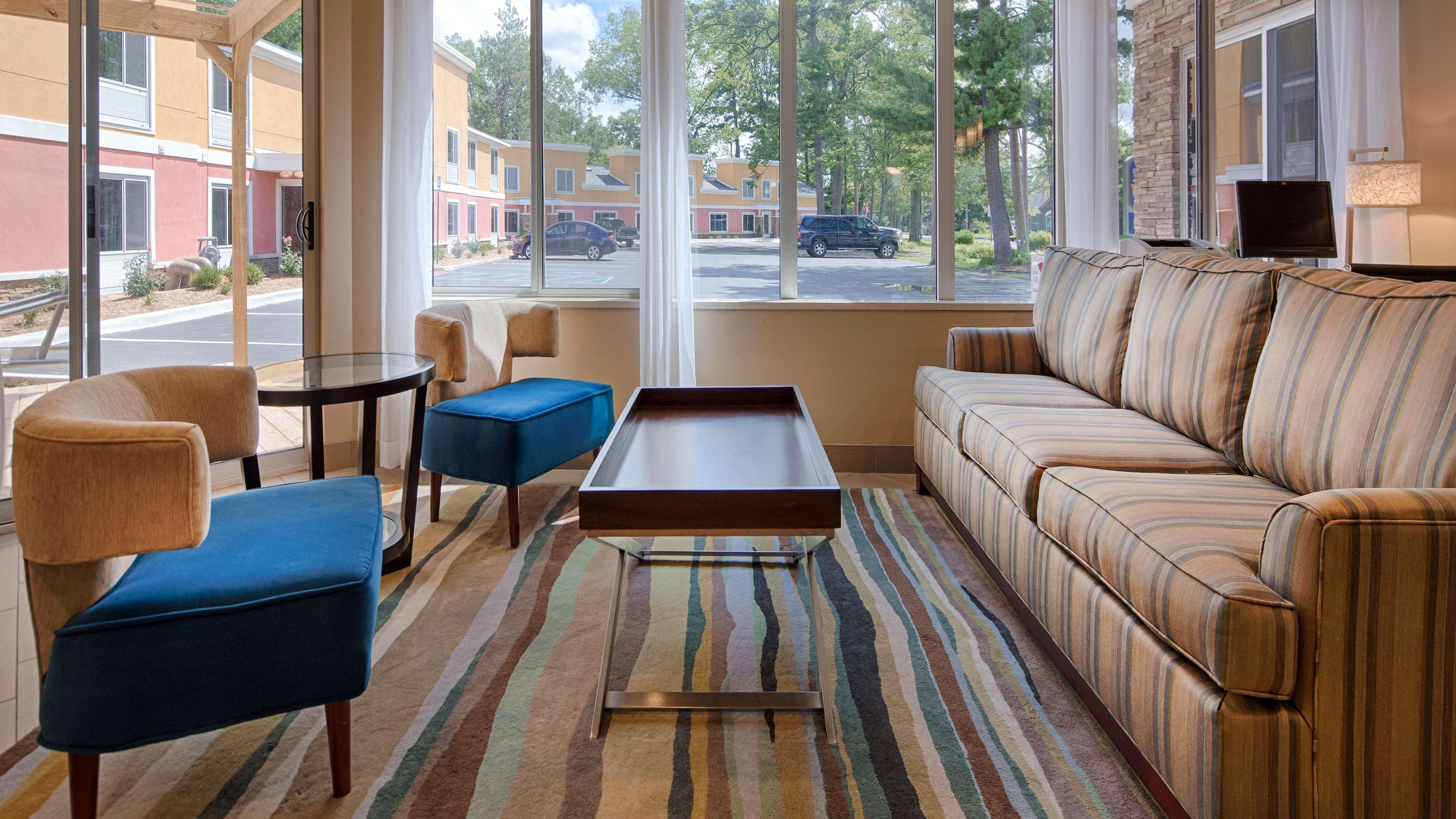 Best Western Plus Traverse City Bagian luar foto