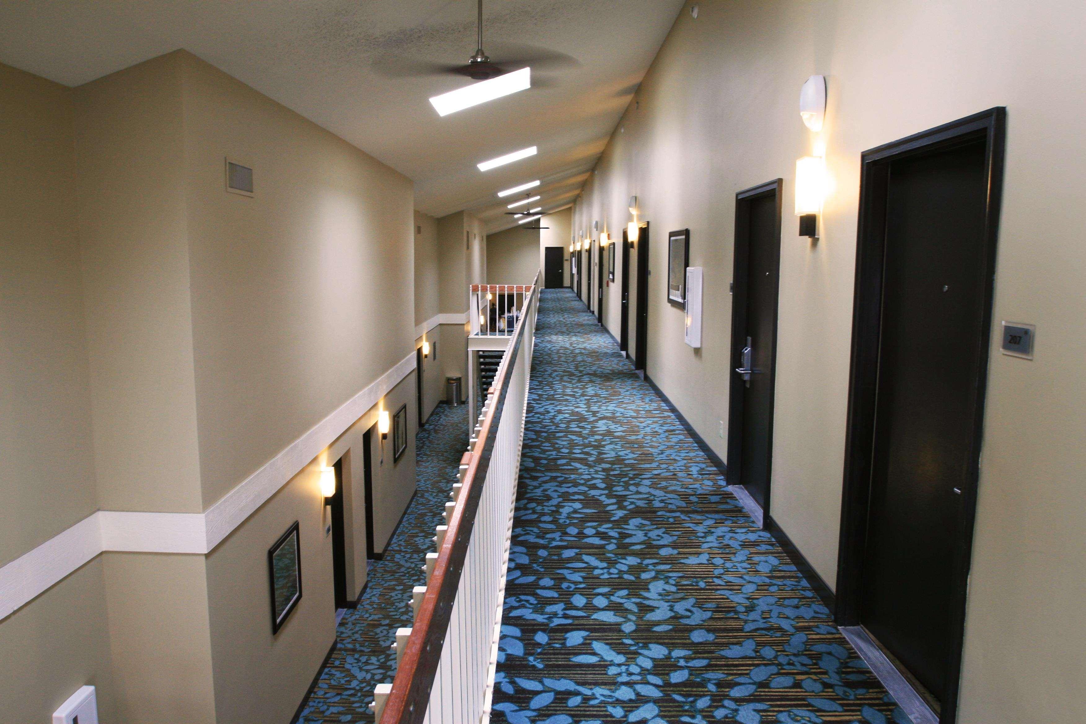 Best Western Plus Traverse City Bagian luar foto