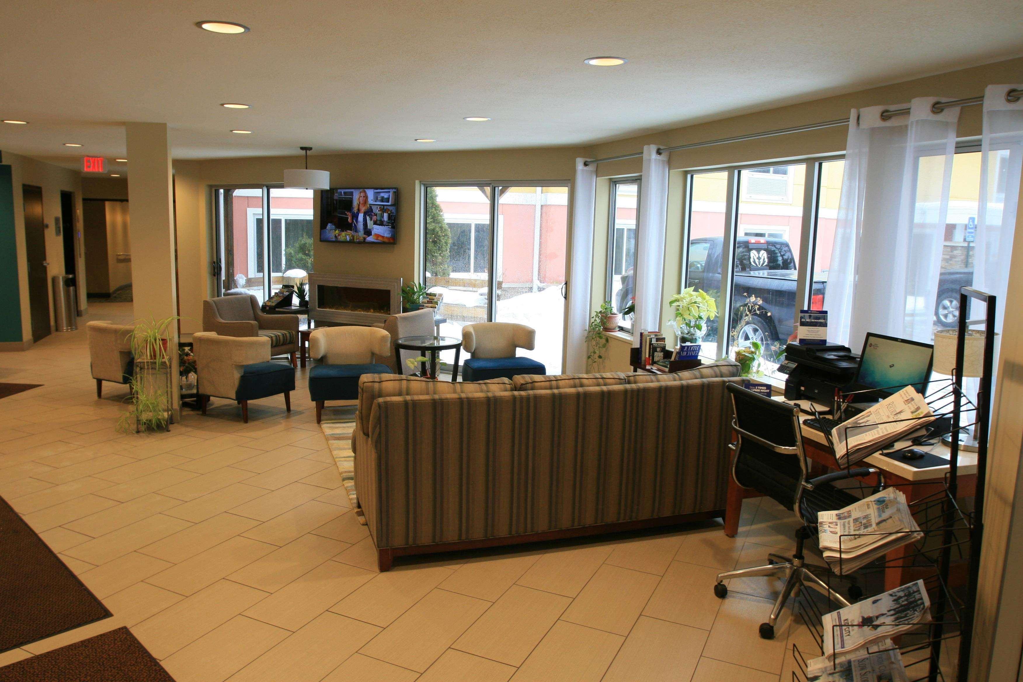 Best Western Plus Traverse City Bagian luar foto